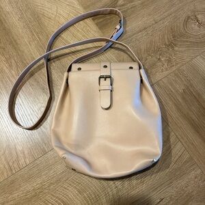 Universal Thread Tan Crossbody Bag